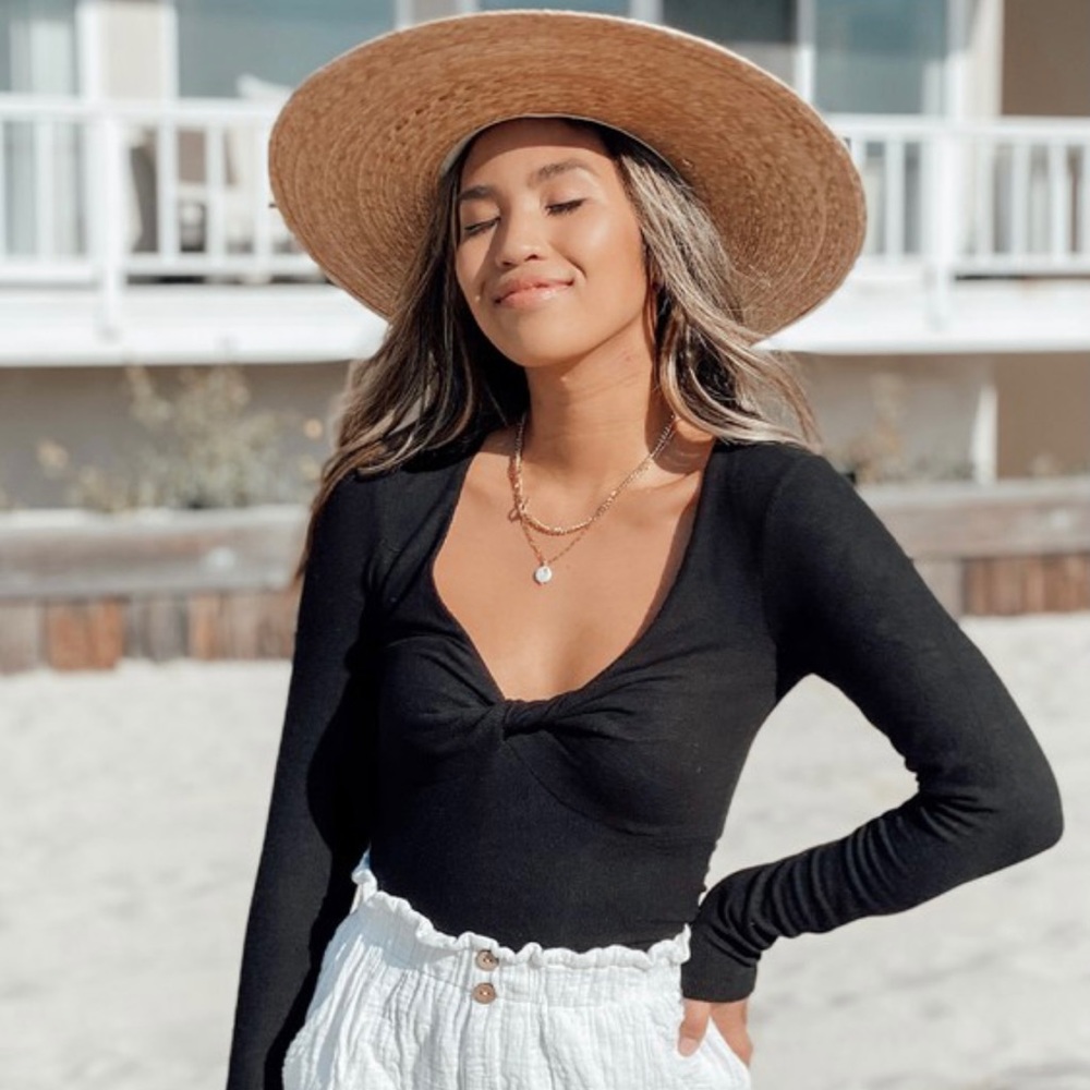 Micro Rib Twist-front L/S Top 💖 NWT